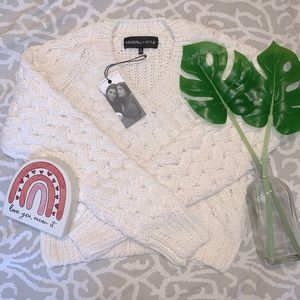 Kendall + Kylie NWT Cream Sweater